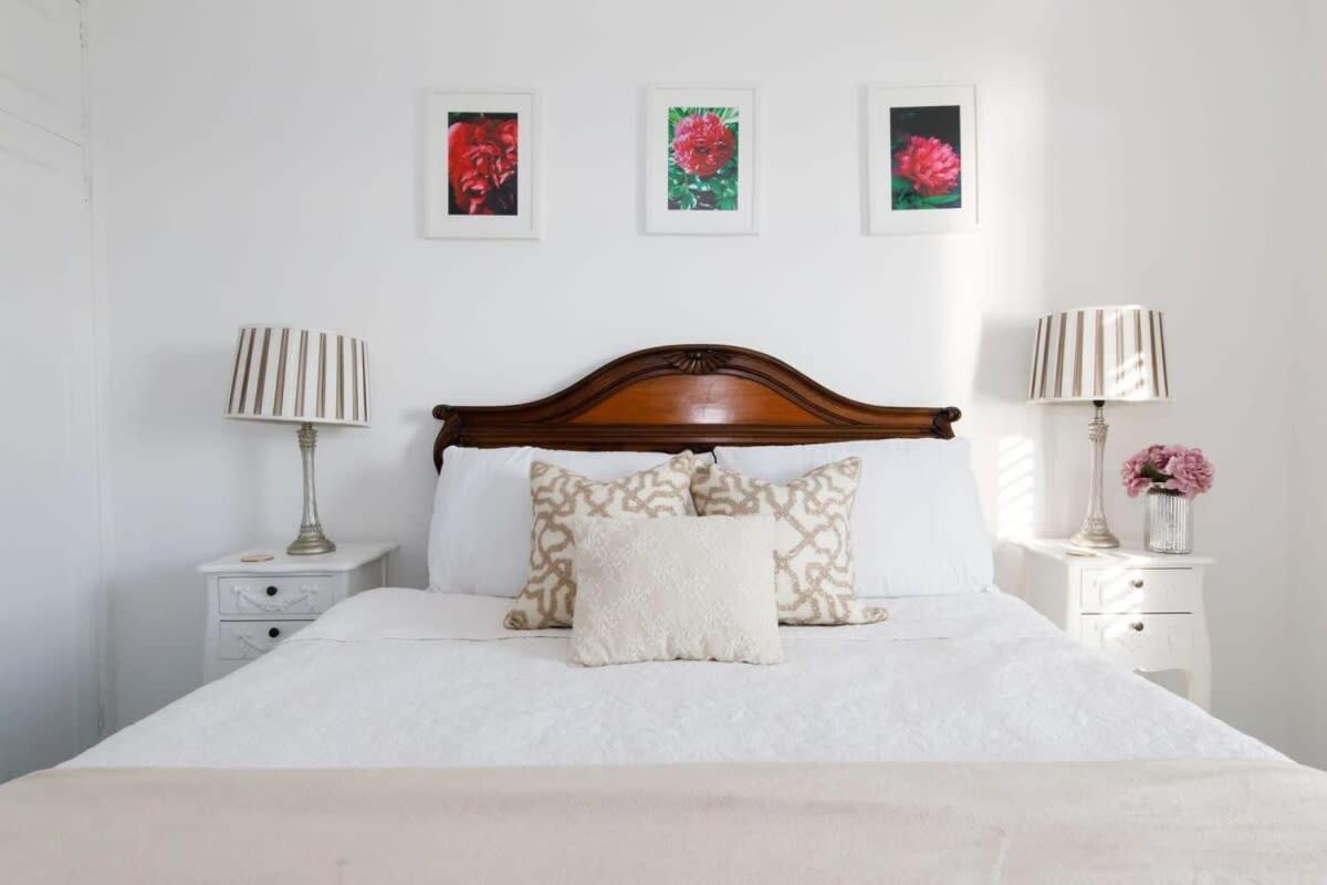 Two Bed Seafront Escape In East Wittering Apartment Exterior photo